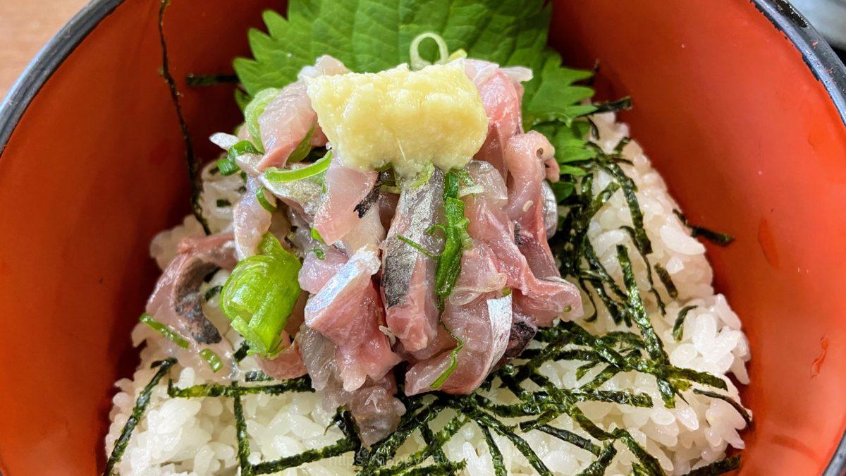 地魚たたき丼 アジ